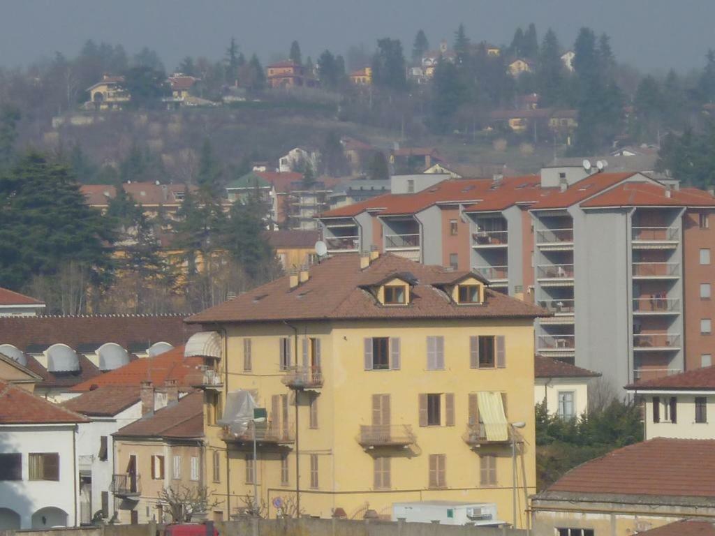 A Casa Di Gloria Apartment Acqui Terme Exterior photo